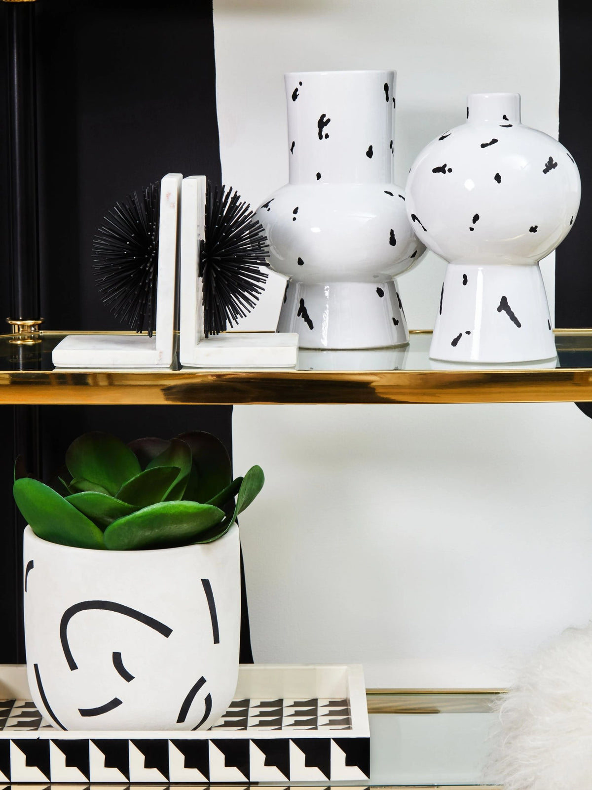 Ravyn Black White Earthenware Planter image 3