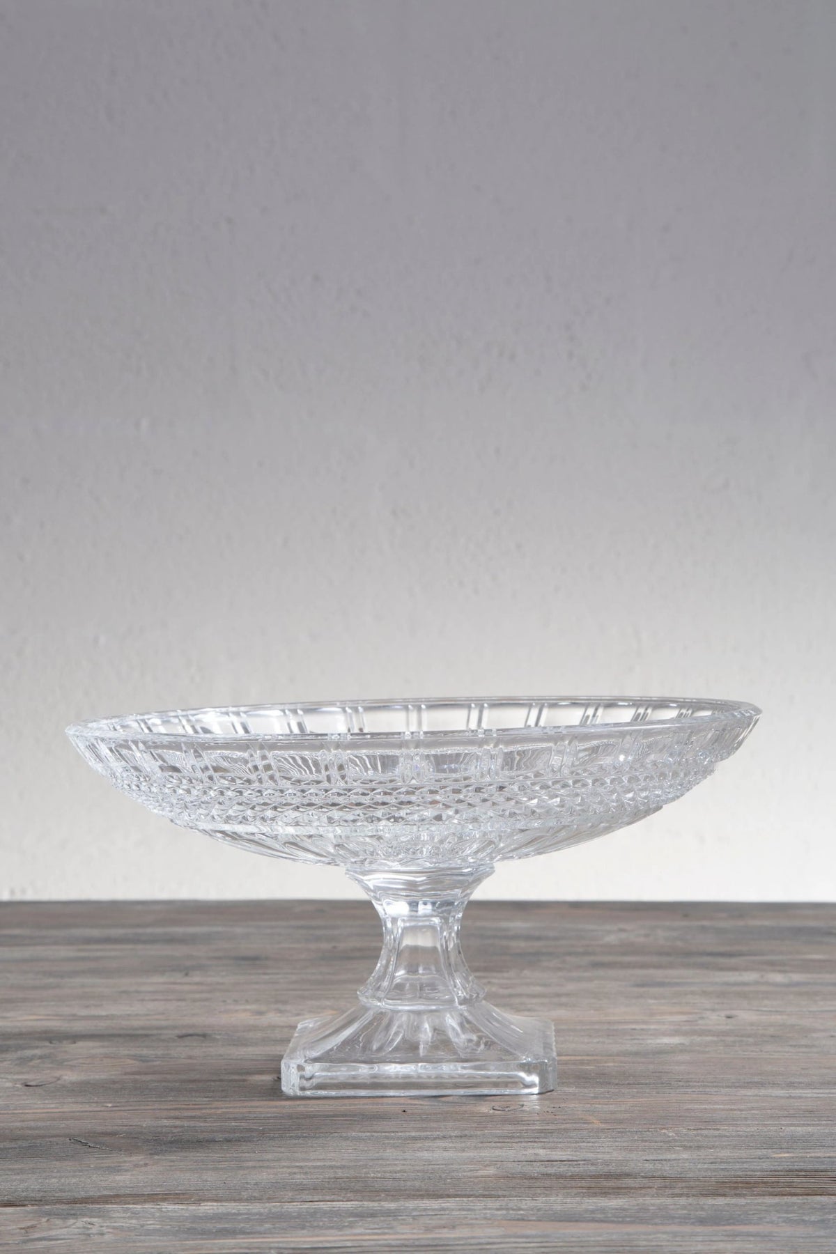 Welwyn Pedestal Glass Fruit Bowl image 2