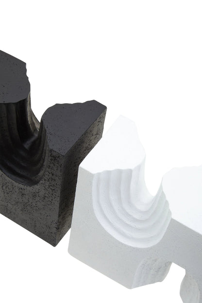 Stord Set Black White Bookends image 10