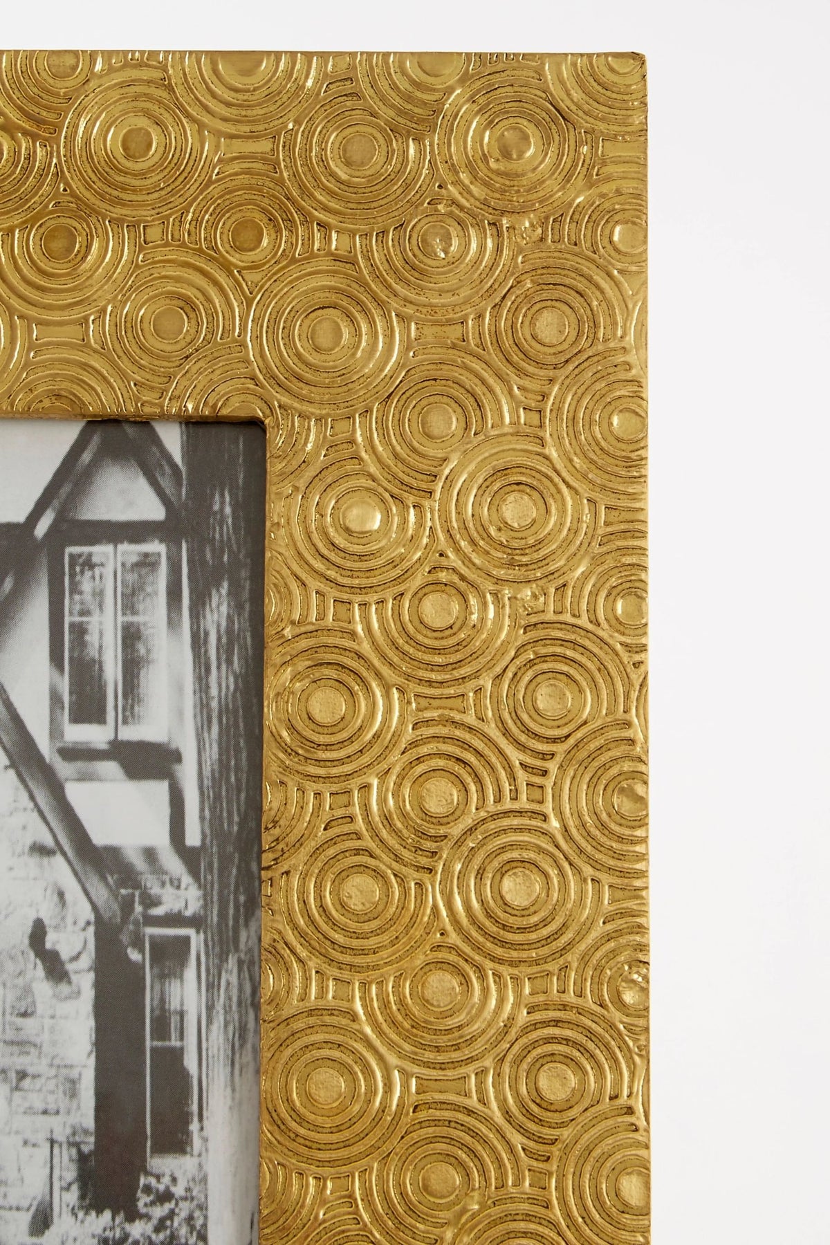 Portofino 5x7 Gold Disc Photo Frame image 3