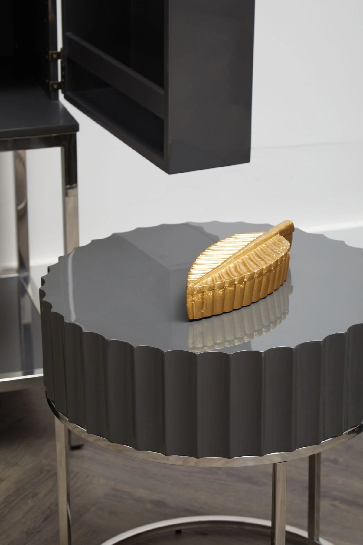 Kristiansund Gold Plume Box image 7